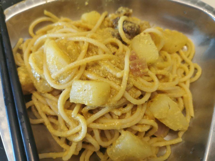 黑胡椒芝士咖喱土豆鸡意大利面