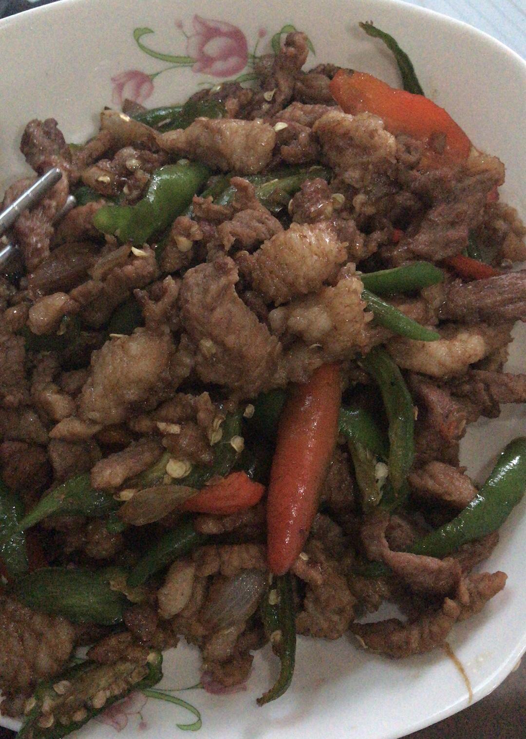 “米饭轰炸机”辣椒炒肉（正宗湘菜的做法）