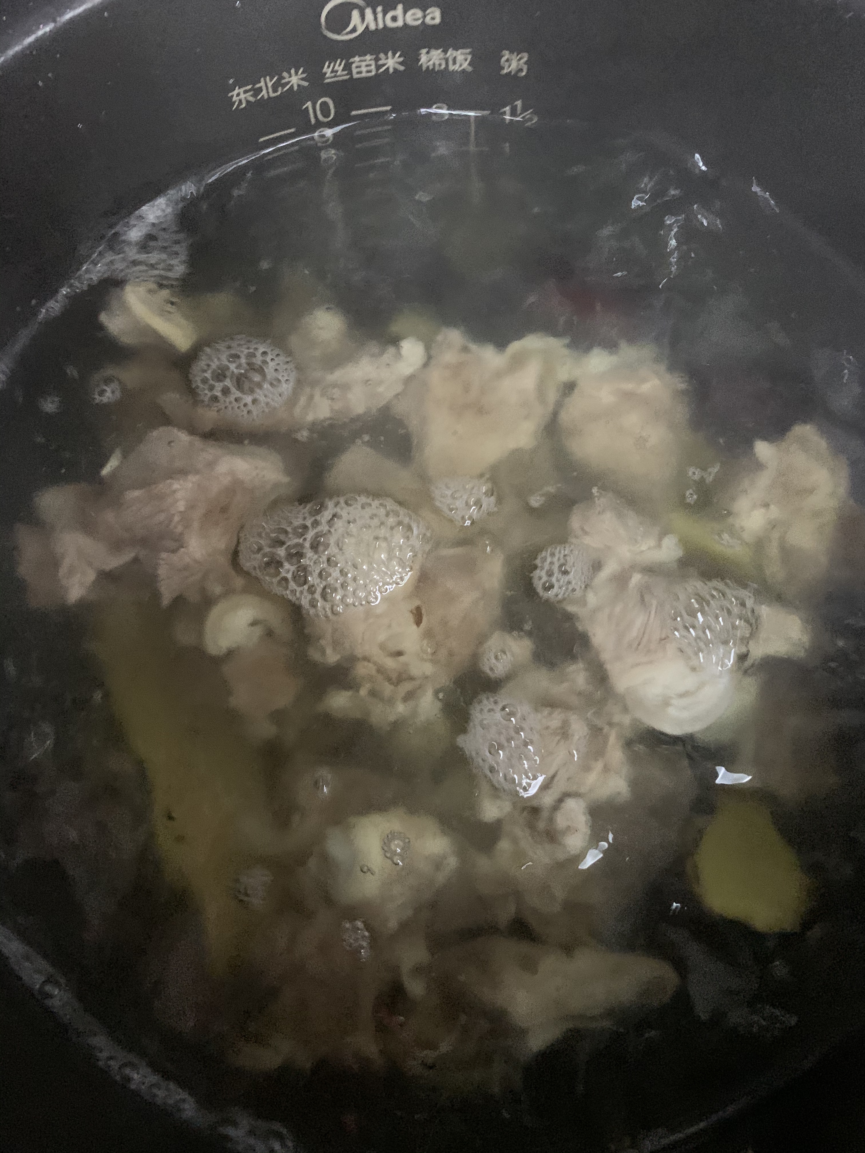 竹蔗马蹄羊肉汤的做法 步骤6