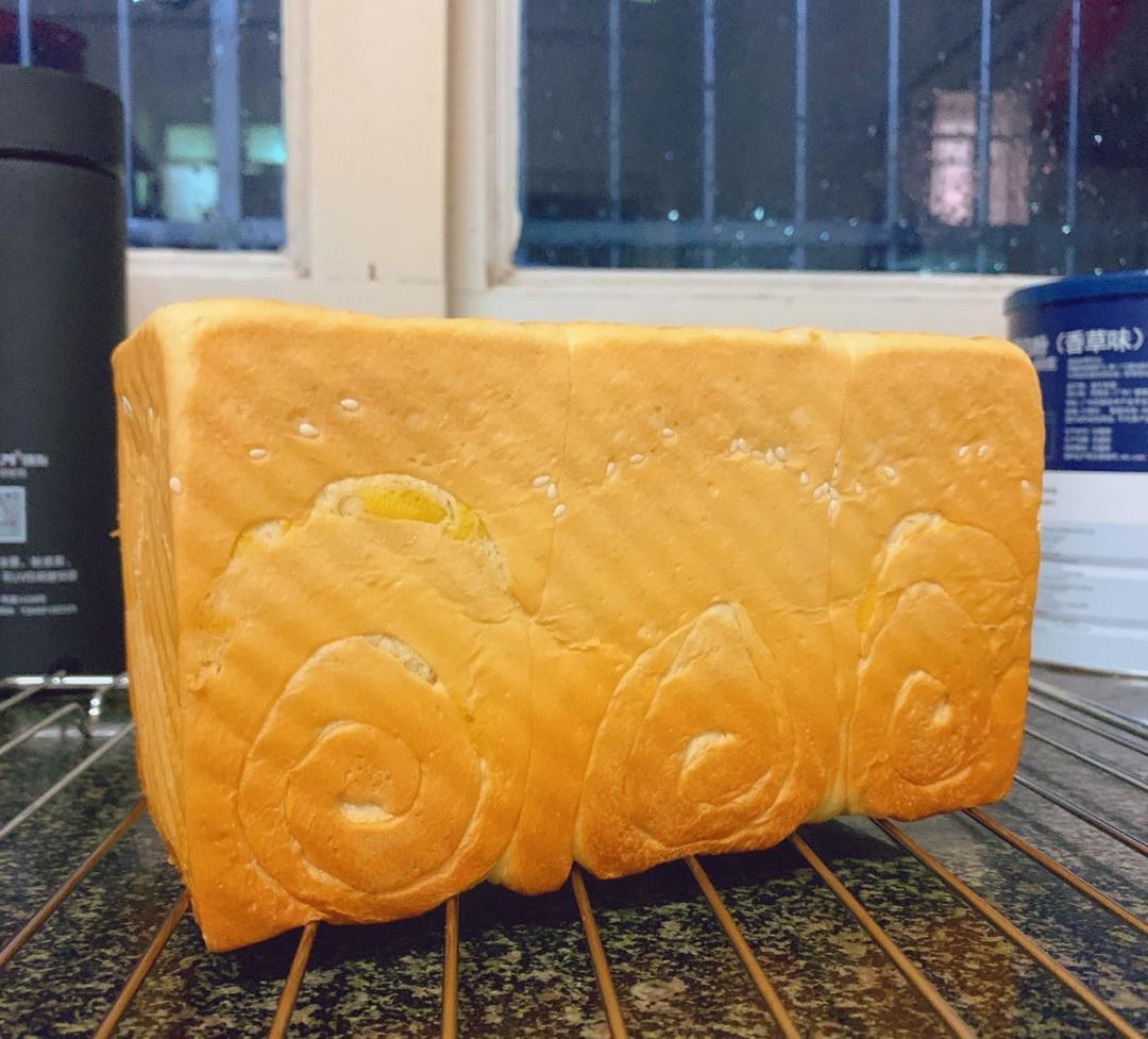 吐司，奶香手撕面包，超级香浓