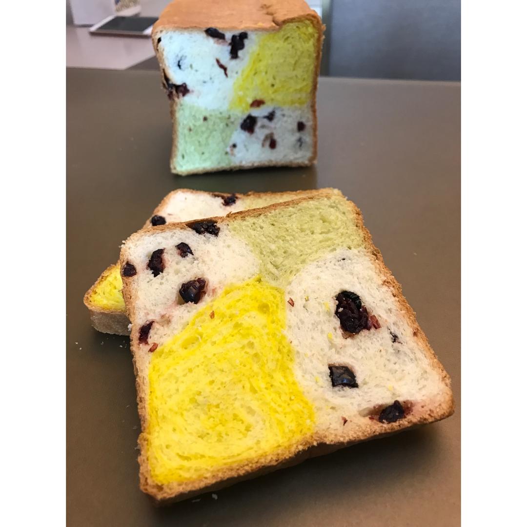 蔓越莓三色吐司