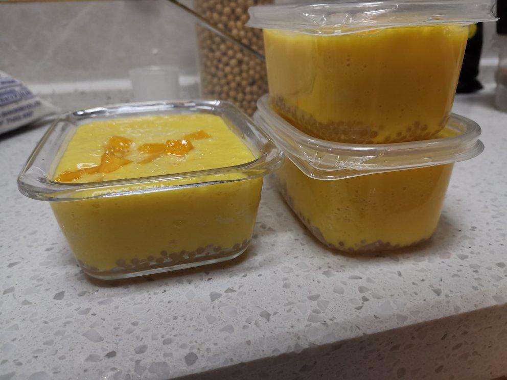 椰汁芒果西米露，香甜可口！