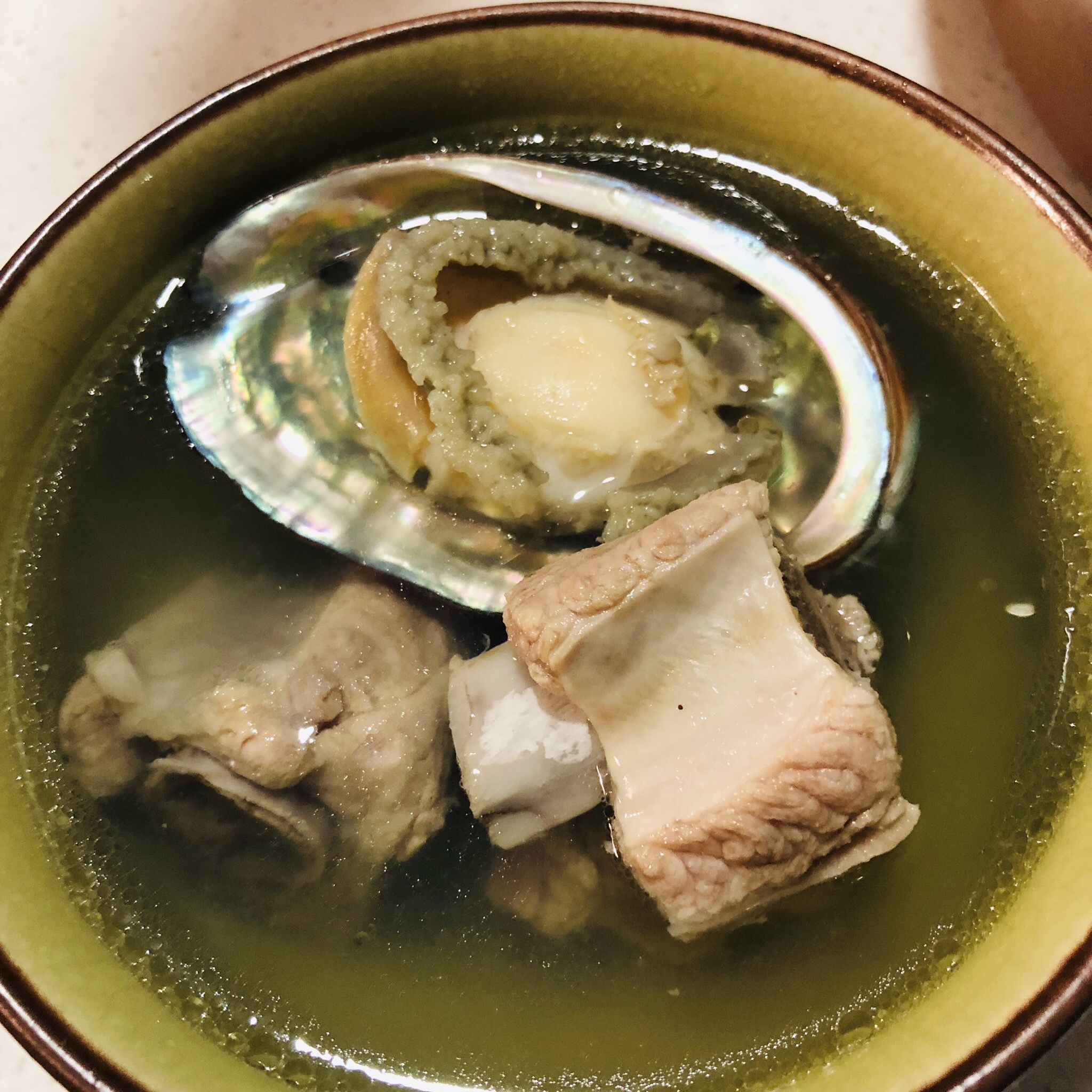 超详细 超鲜甜的鲍鱼排骨汤的做法