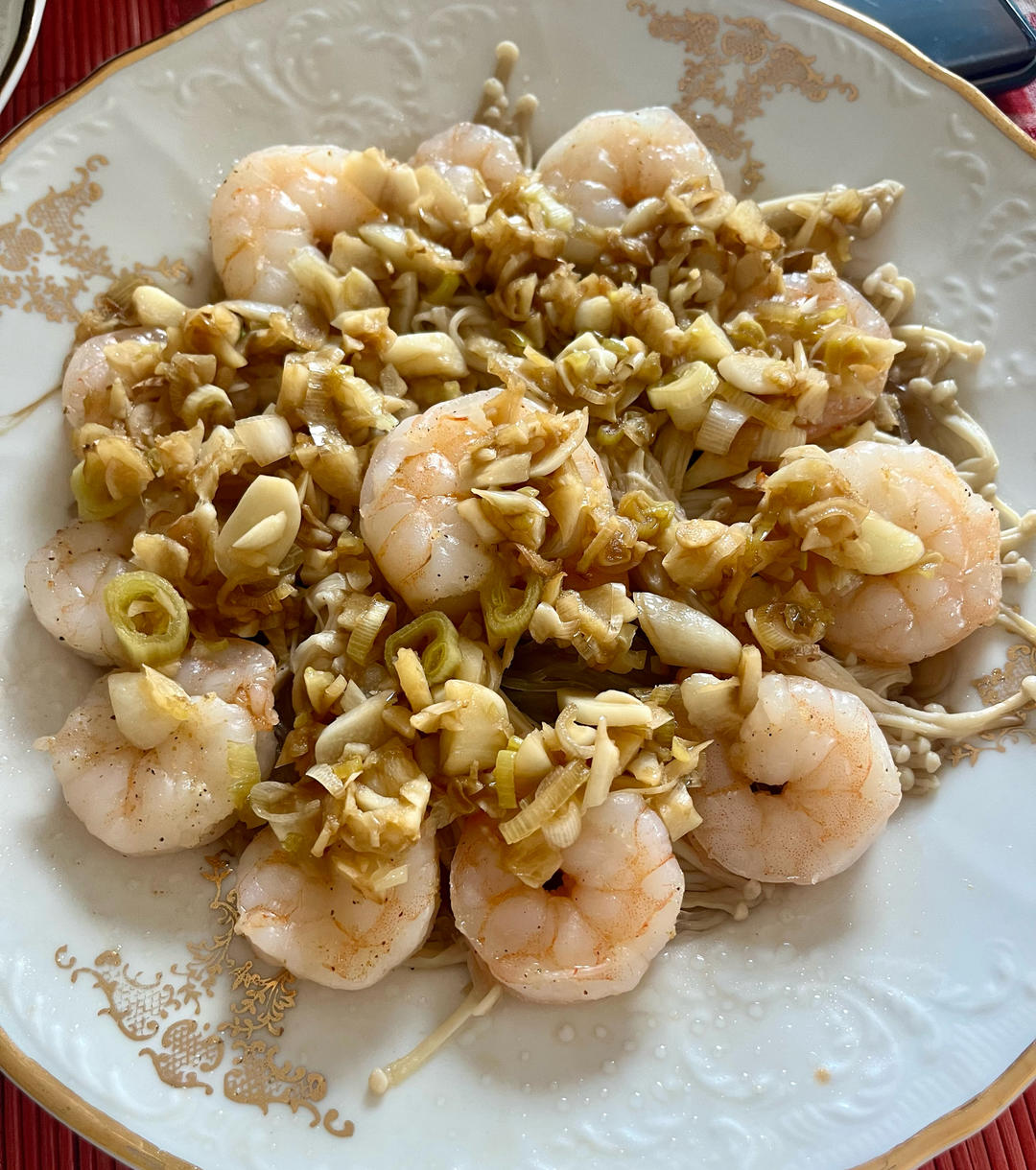 金针菇蒜蓉粉丝蒸虾仁