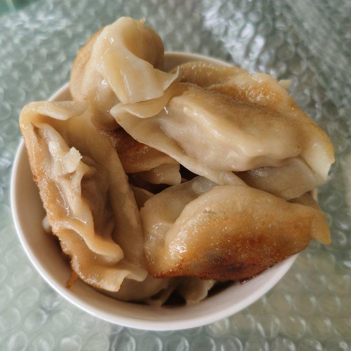 电饭煲煎饺（速冻饺）