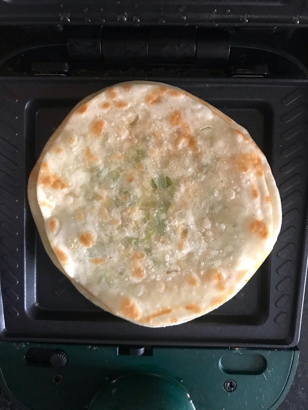 葱油饼（饺子皮版）