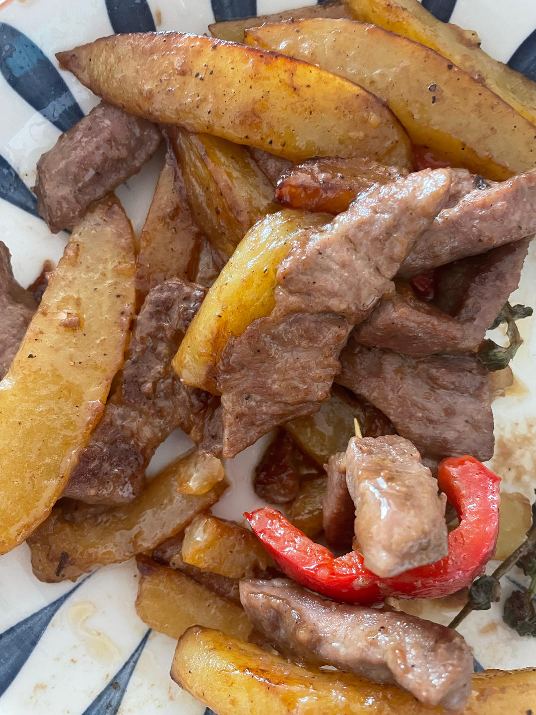 嫩滑多汁‼️一口就上瘾的㊙️牛排土豆煎锅