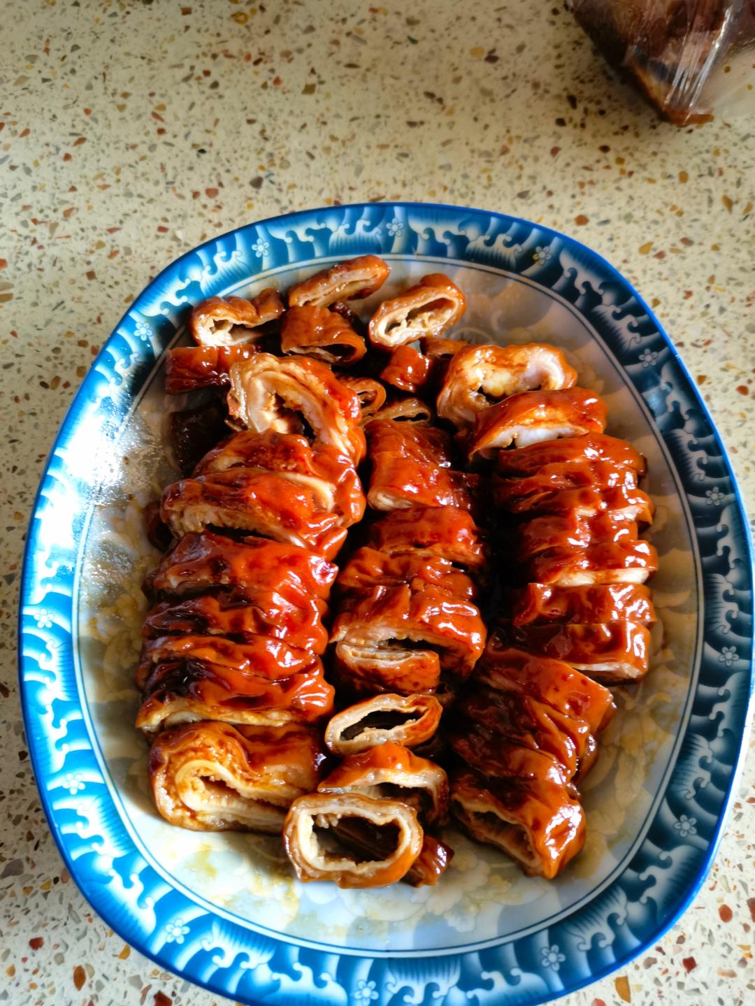 脆皮大肠这样做极似烧鹅，一道菜吃出两种味道