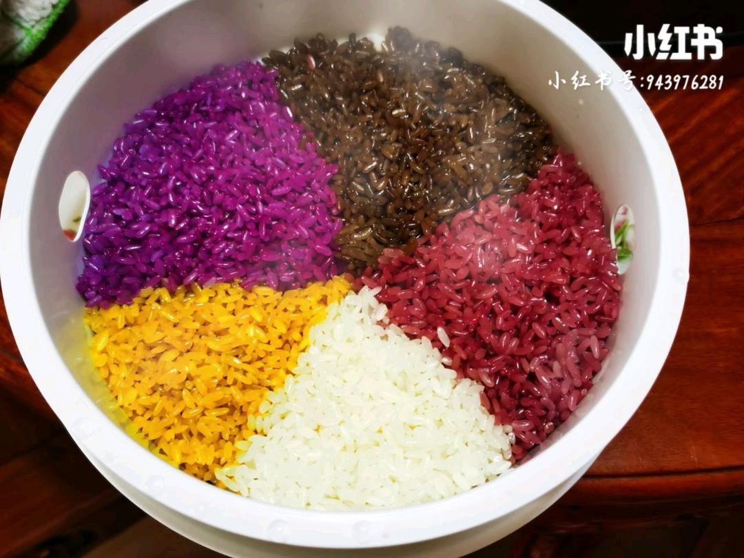 解密壮族天然五色糯米饭做法