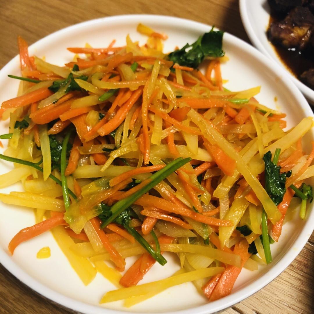 胡萝卜丝炒土豆丝