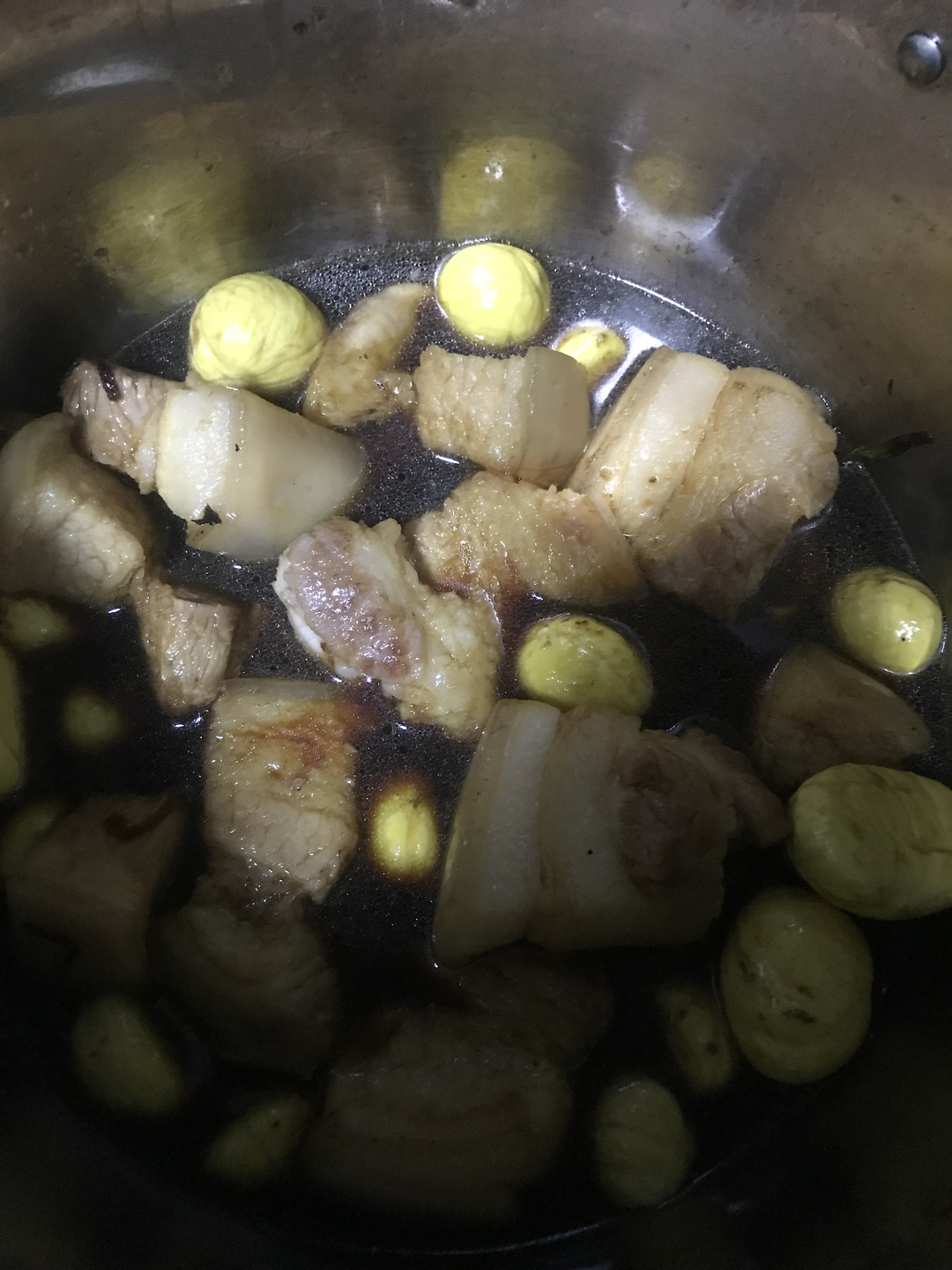 板栗红烧肉