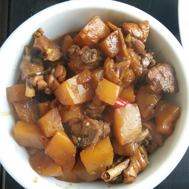 土豆炖鸡块