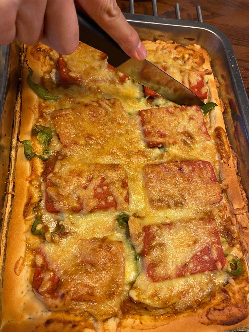 教你做意大利披萨的家庭做法，比意式古法窑烤披萨还好吃！一学就会！