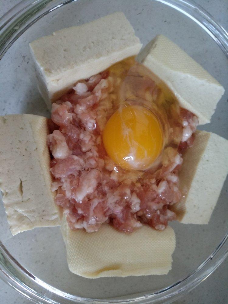 绢豆腐肉炖蛋