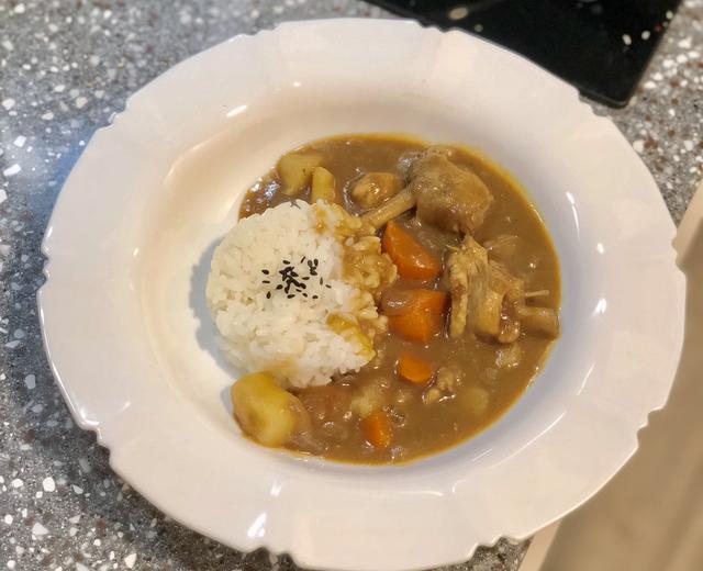 日式咖喱鸡腿饭的做法