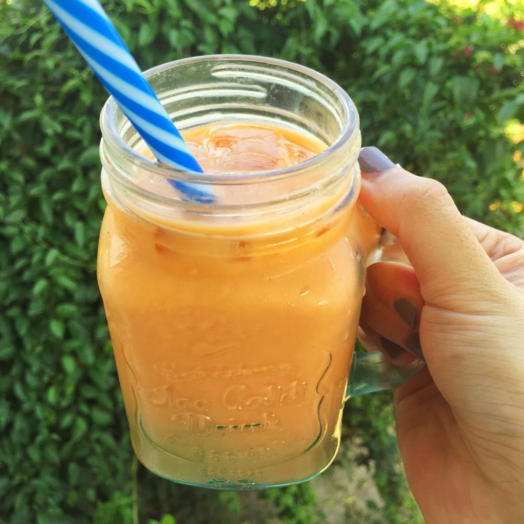 Thai iced tea 泰式冰奶茶