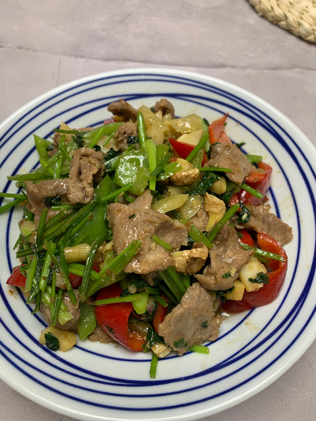 小炒黄牛肉，肉嫩味香！太好吃了简直是米饭杀手！