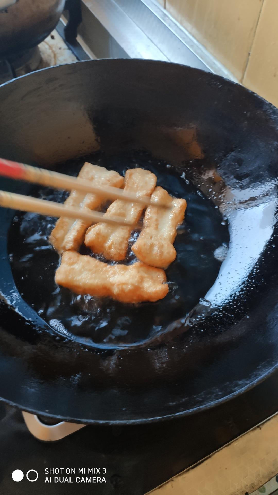 快手早餐～自制油条（酵母版，不含泡打粉、膨松剂）