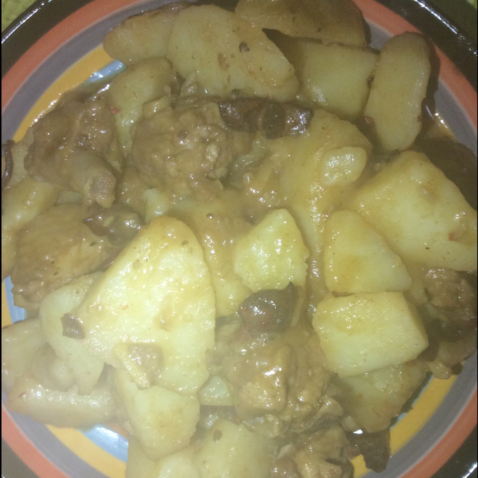 红烧土豆炖鸡腿