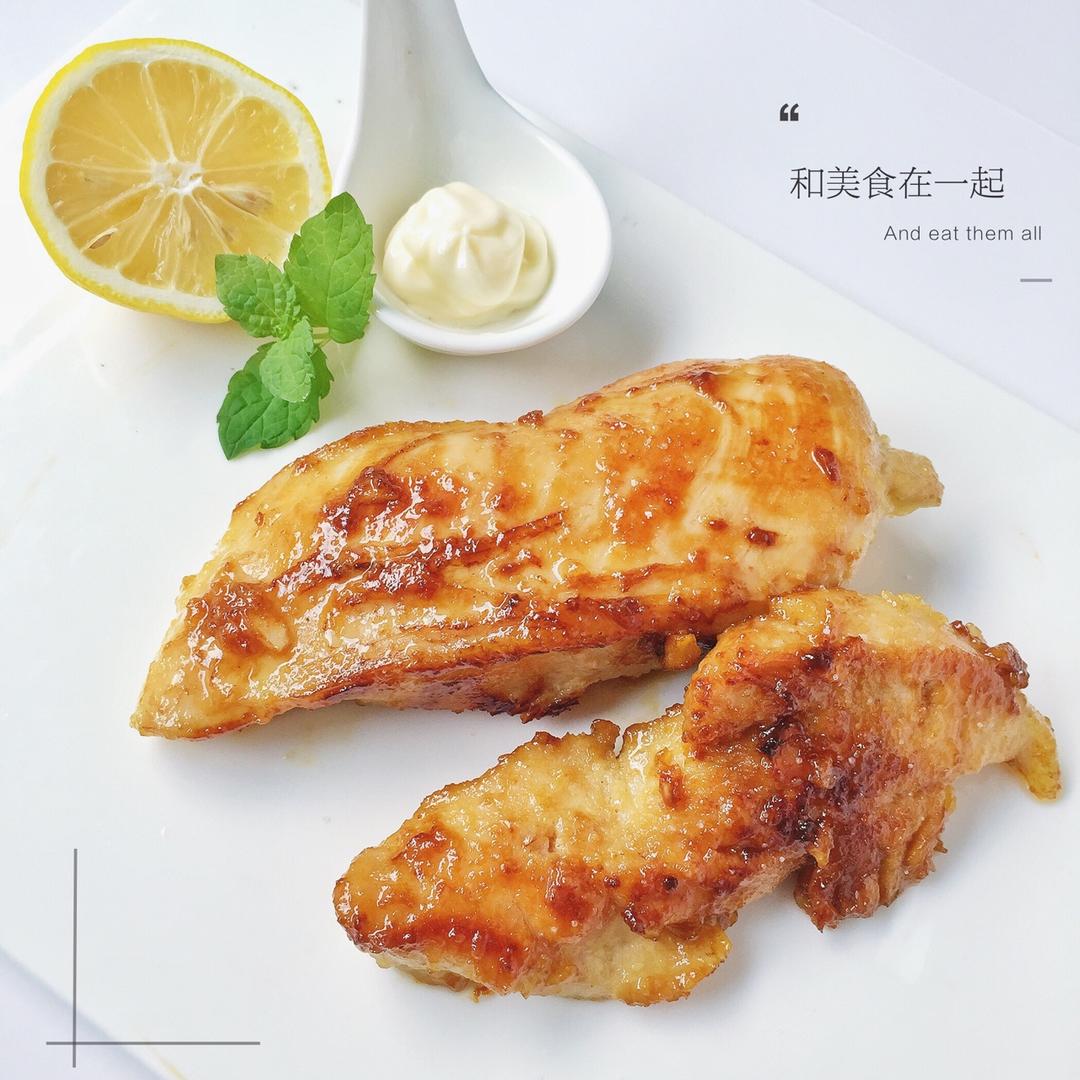 酷炫屌炸天好吃的煎鸡胸肉（香蒜蜂蜜煎鸡胸肉）