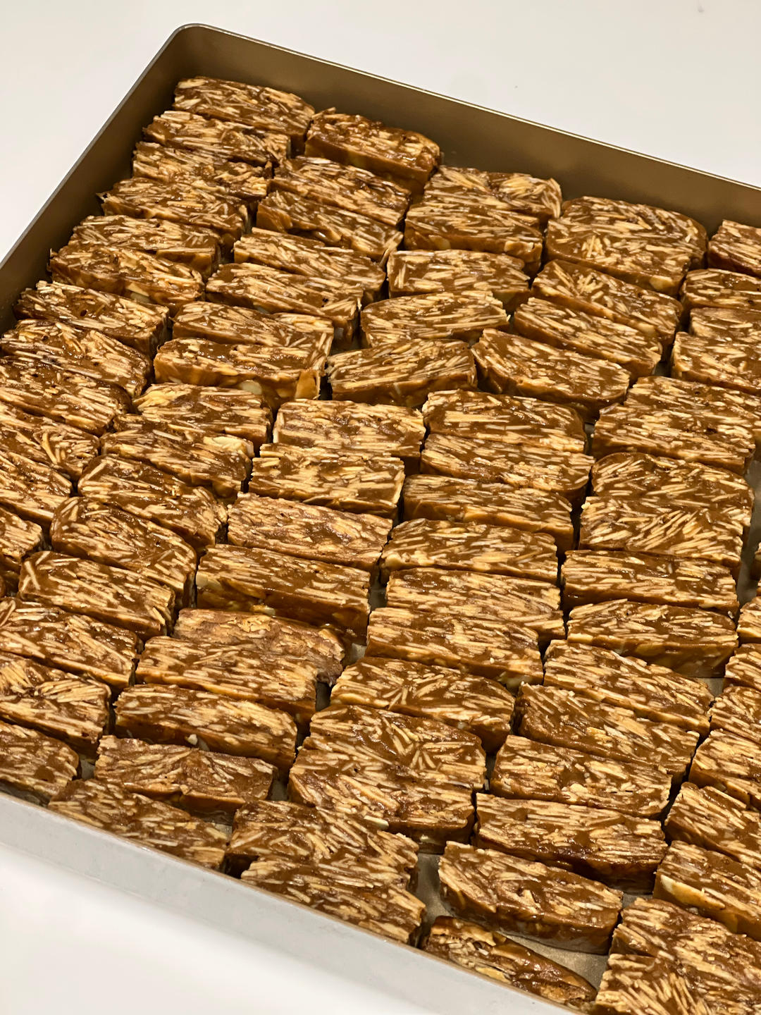 《Tinrry+》焦糖杏仁太妃糖