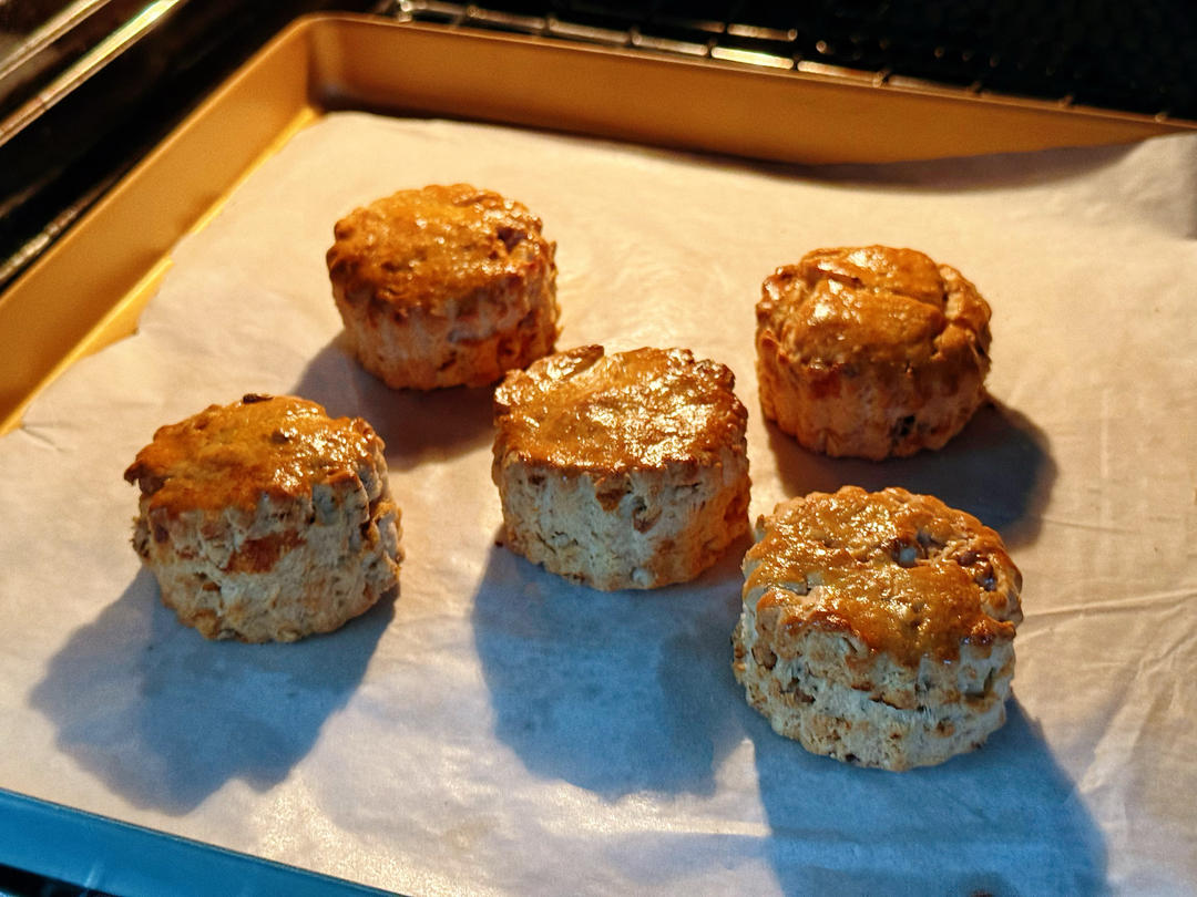 淡奶油海盐核桃咸司康