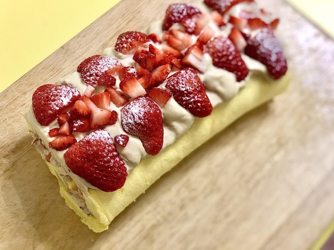 肥而不腻的超厚瑞士卷