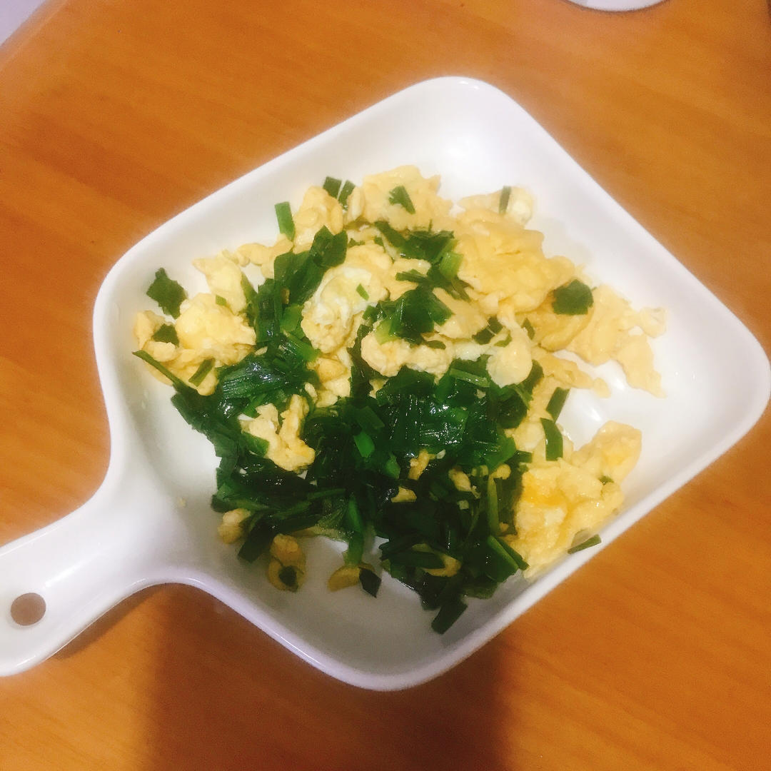 韭菜炒鸡蛋——三分钟快手下饭菜 掌握火候的秘诀