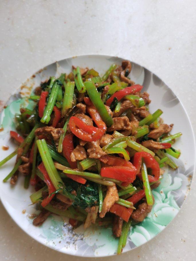 「鸡胸肉新吃法」孜然芹菜彩椒炒鸡胸肉