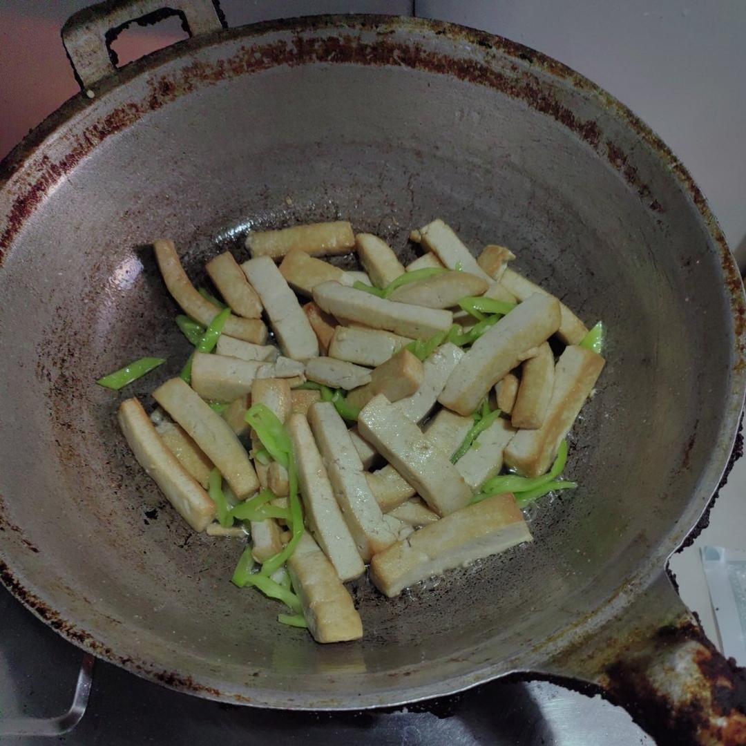 青椒炒豆腐