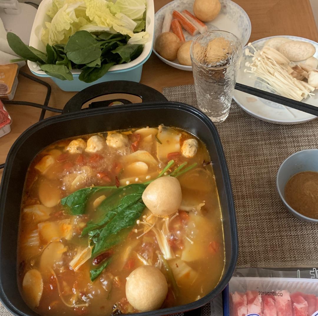 六颗番茄🍅火锅汤底