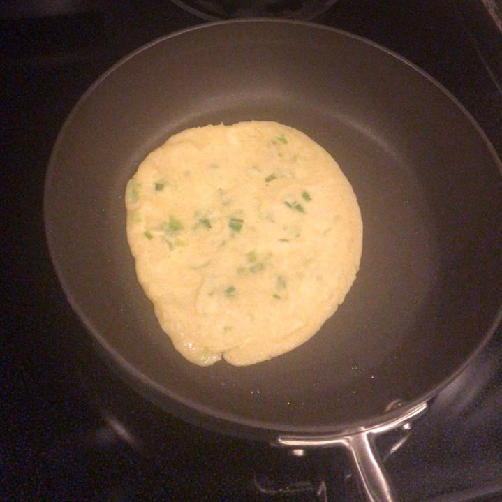 快手鸡蛋饼～～十分钟早餐！