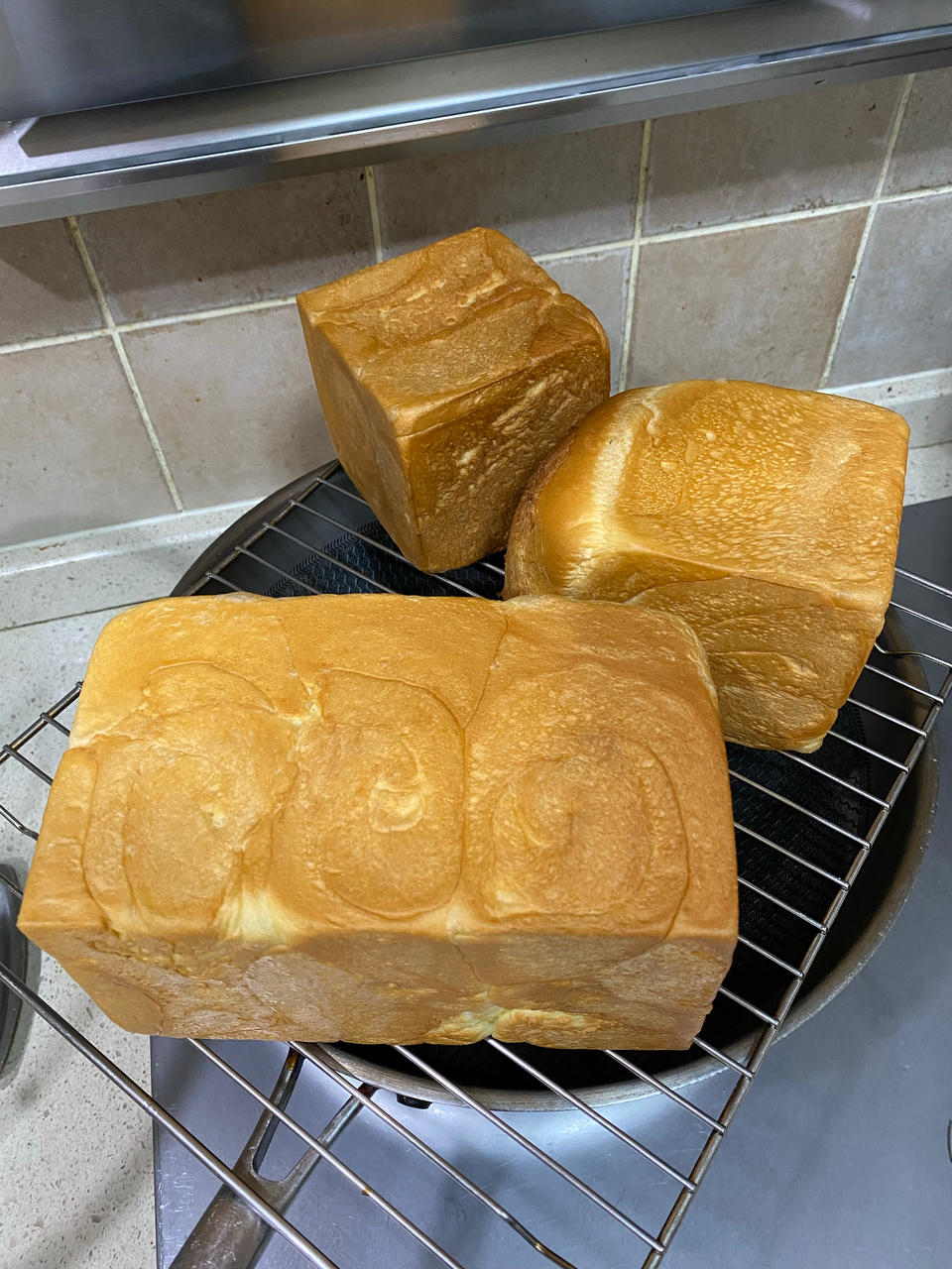 吐司，奶香手撕面包，超级香浓