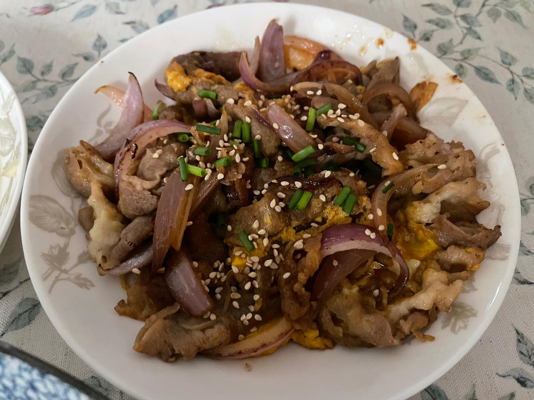 【搬运】抱蛋肥牛饭（原Po知乎：添饭小哥哥）
