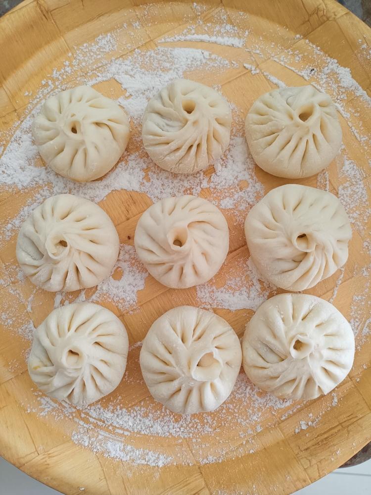 白胖胖的包子面团