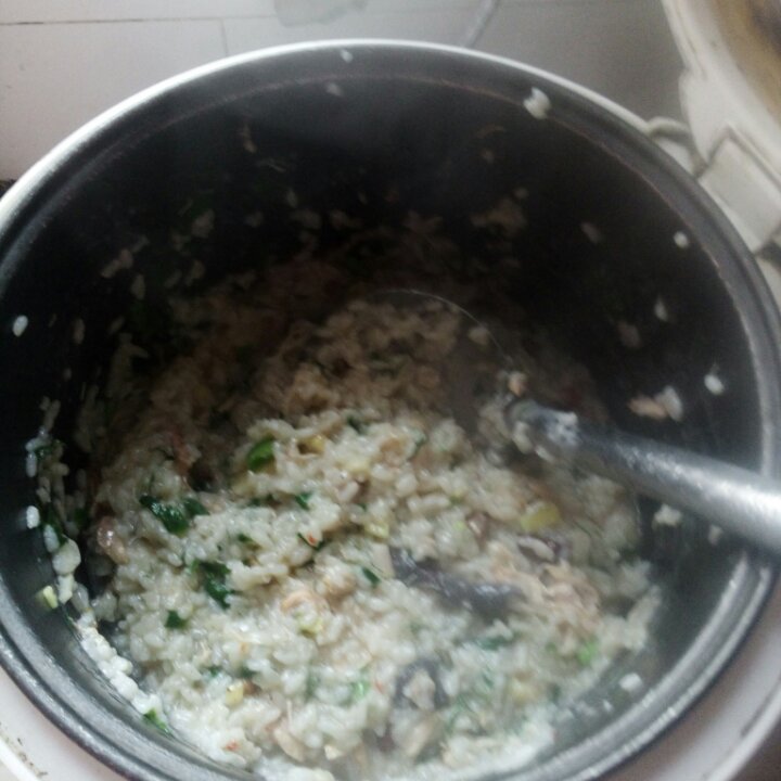 佤族鸡肉烂饭