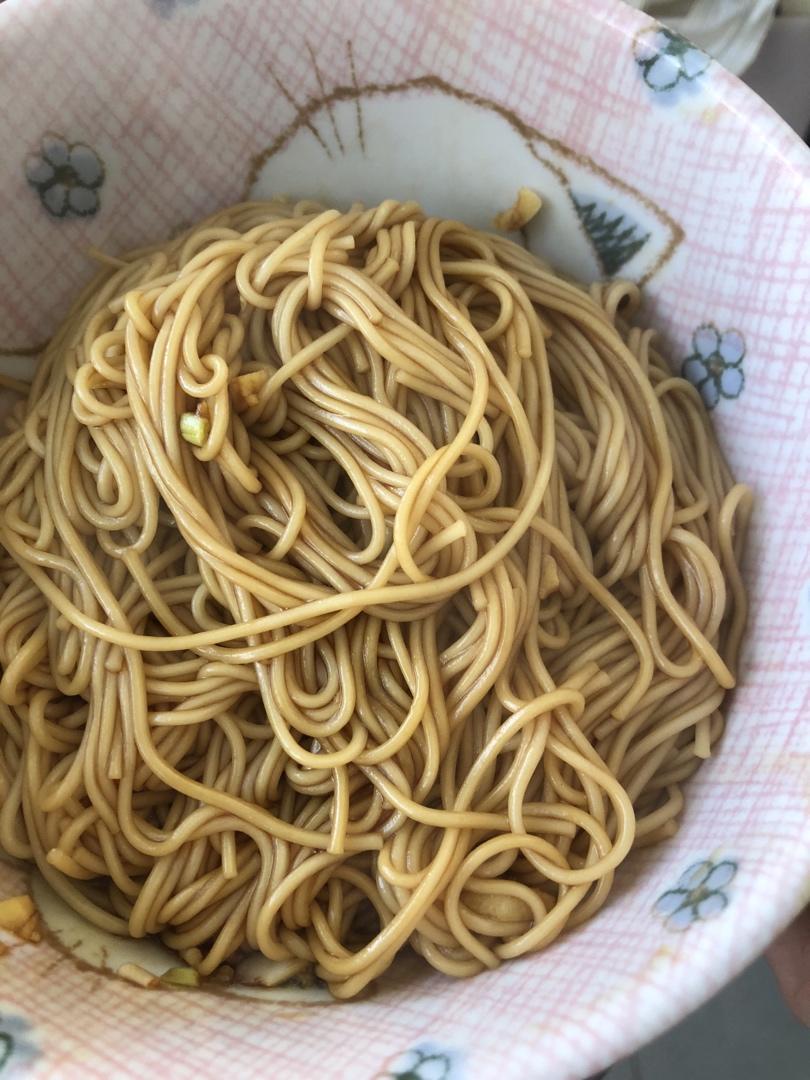 蒜面条