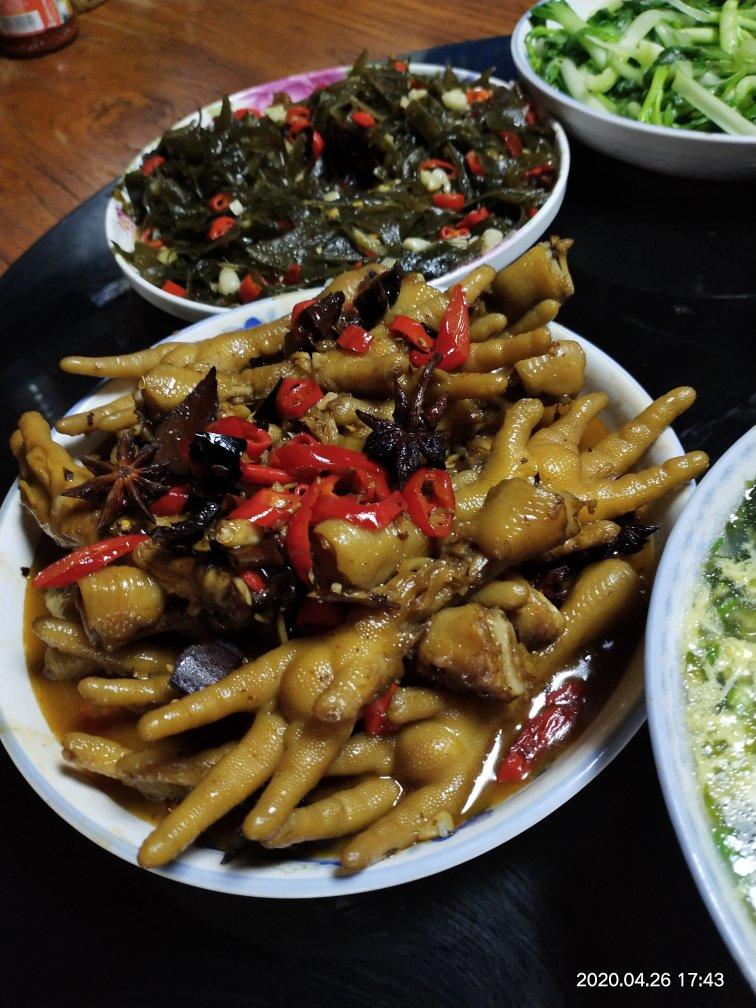 红烧鸡爪子