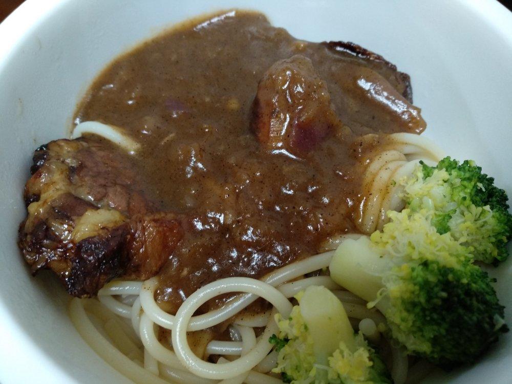黑椒牛排（配酱汁做法）