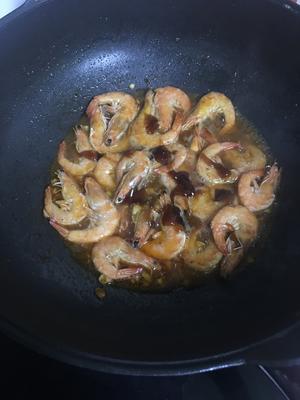 茄汁焖虾——夏天的开胃菜的做法 步骤4