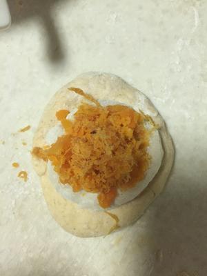 南瓜蛋黄肉松麻糬软欧包的做法 步骤6