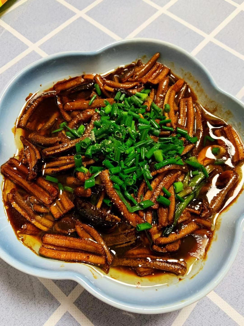 大饼脸洋洋洋做的响油鳝丝