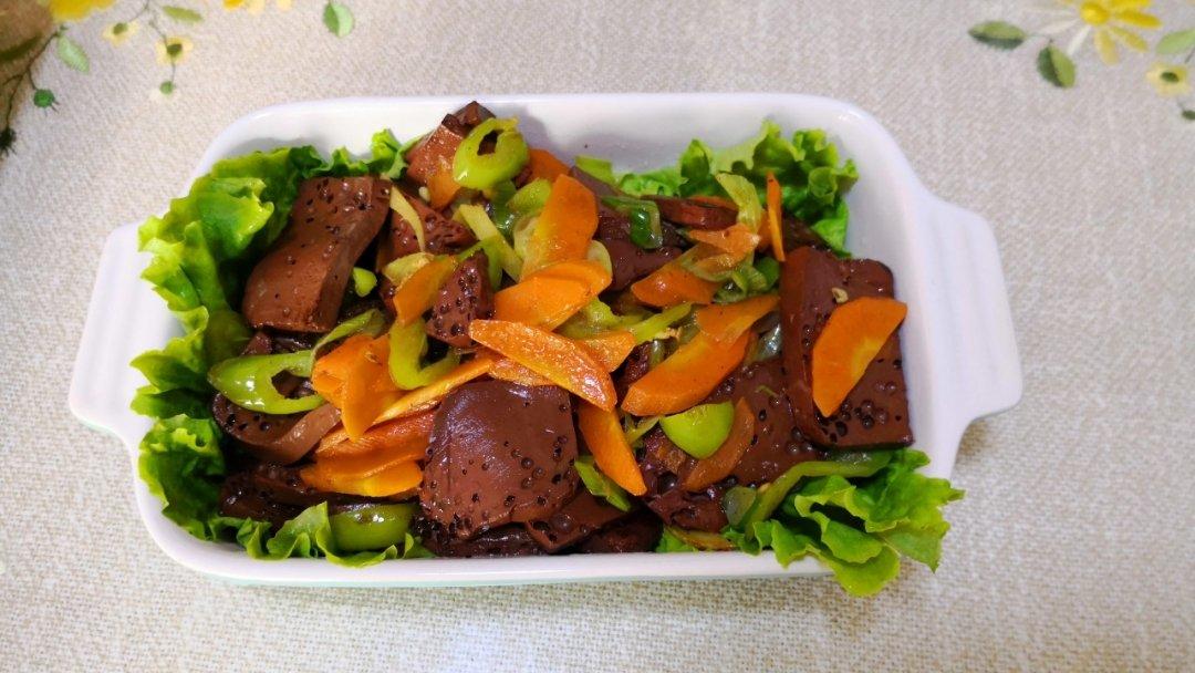 家常韭菜炒猪血