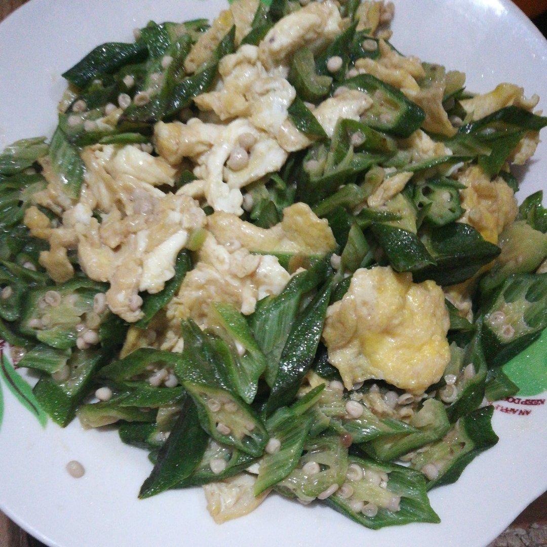 秋葵炒鸡蛋