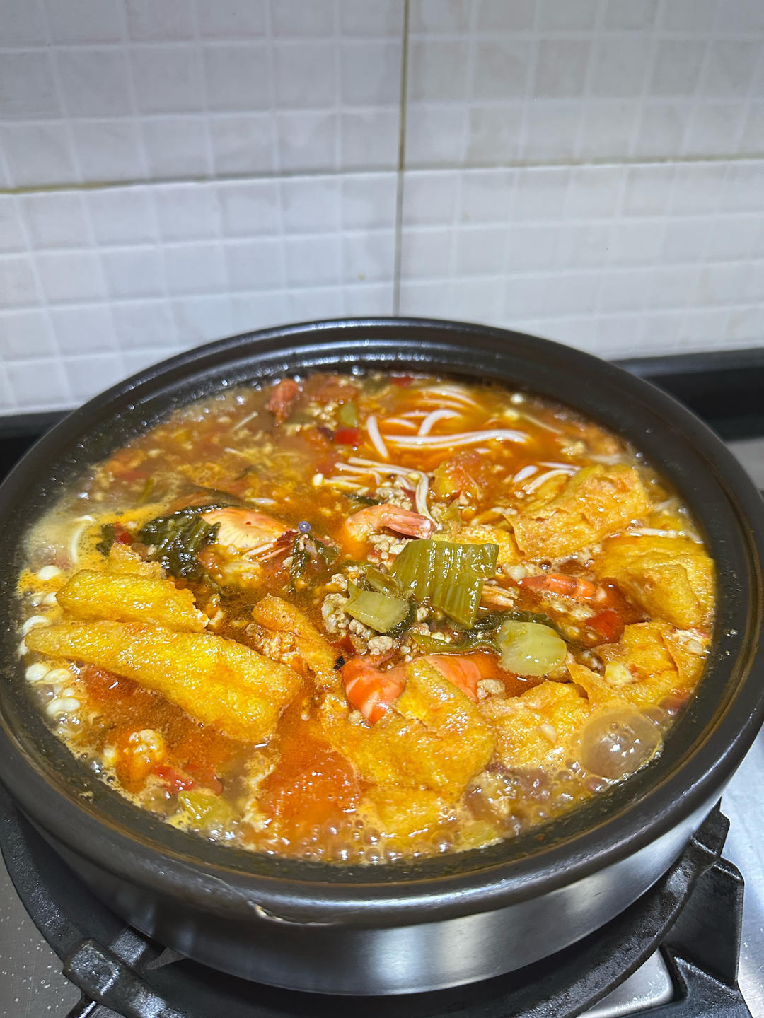 番茄肉碎砂锅米线
