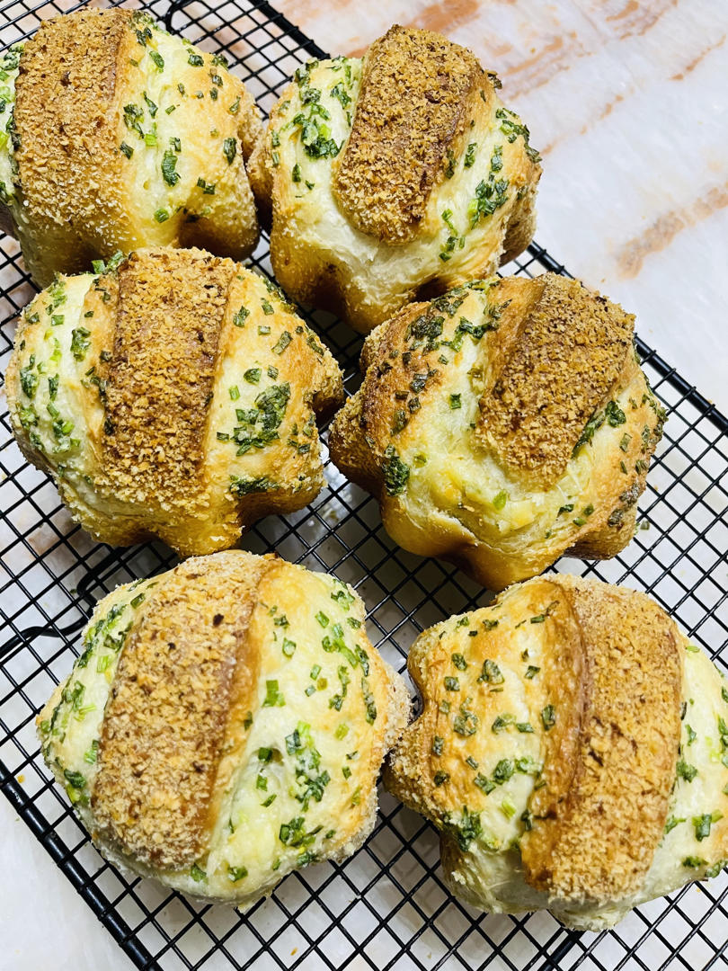 蒜香肉松小炸弹面包（烫种）