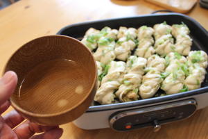 多功能锅菜谱--生煎花卷的做法 步骤9