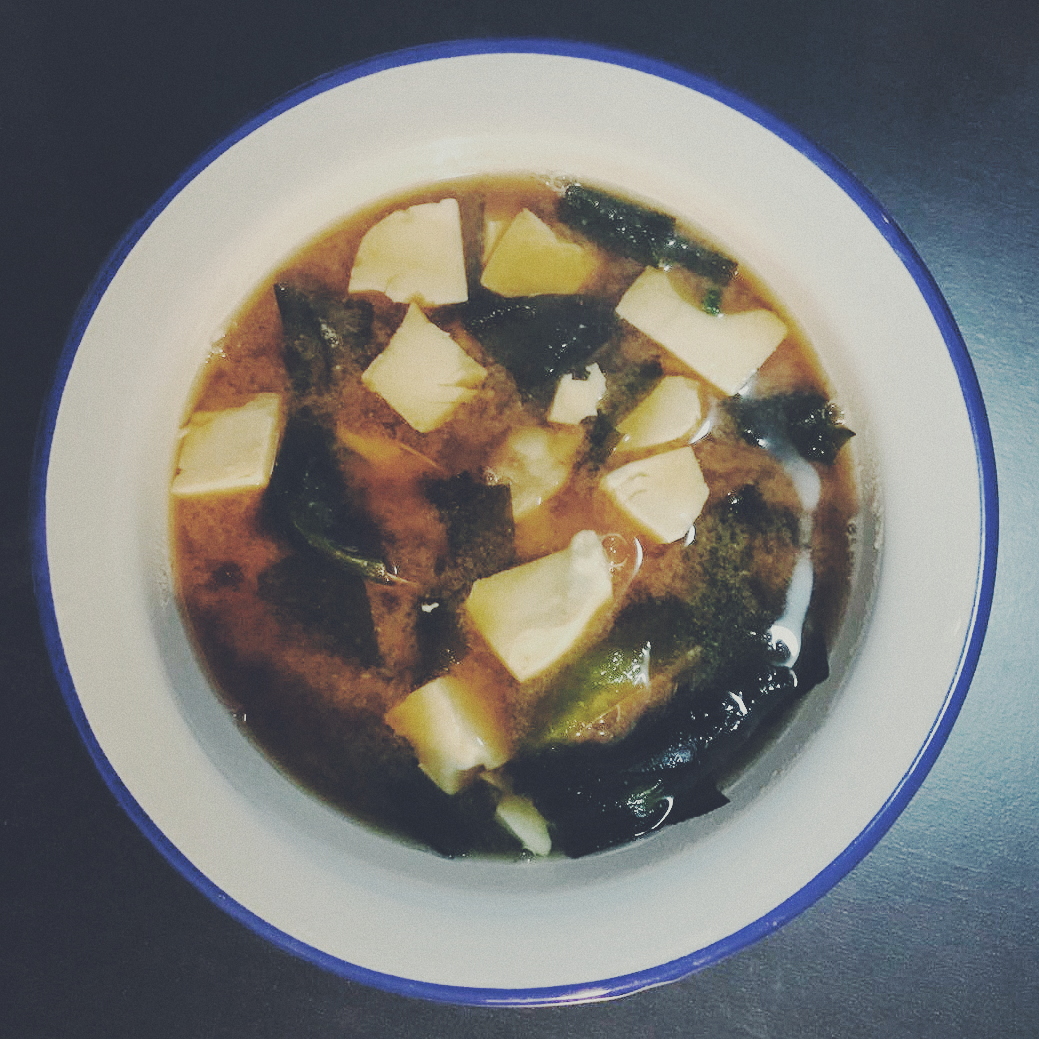 豆腐裙带菜味噌汤—低脂高蛋白，是你的掉秤汤的做法