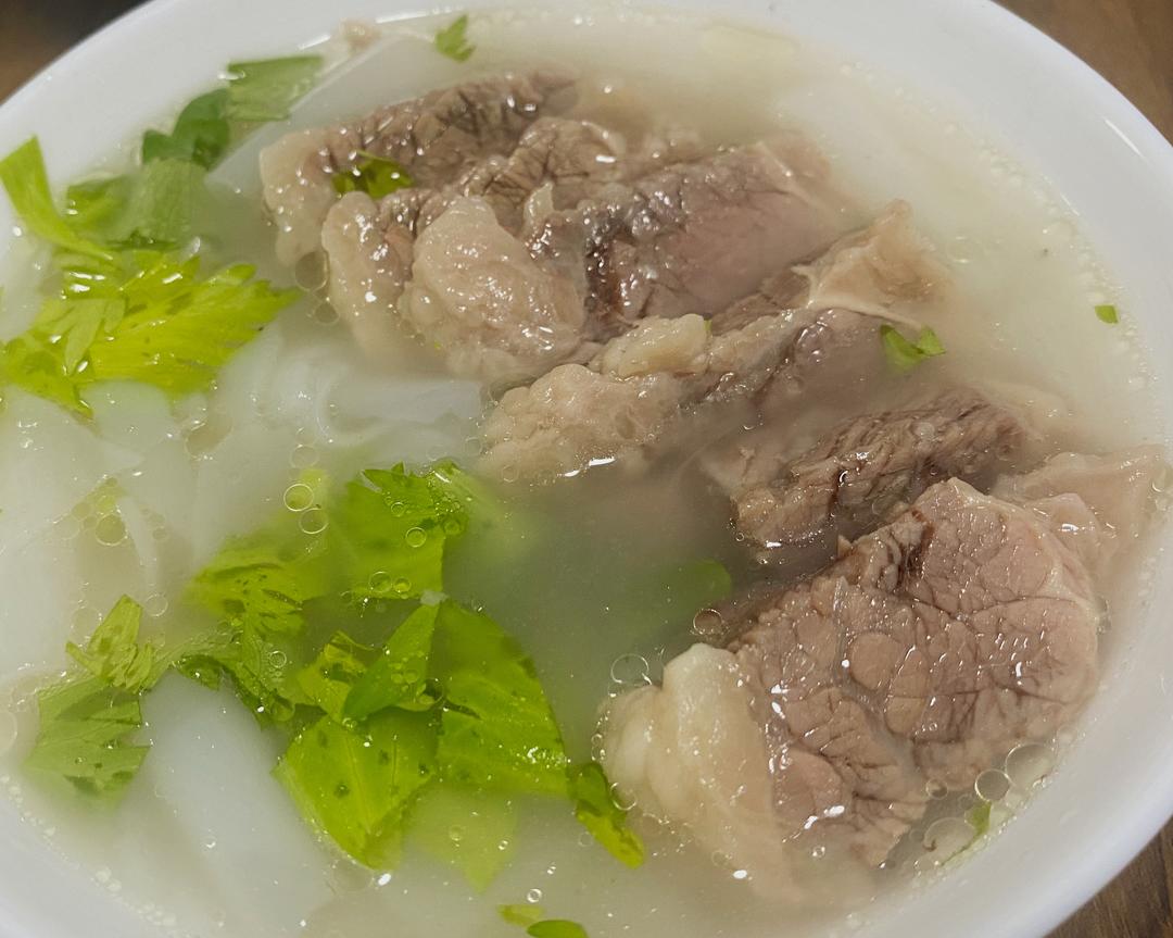 清汤牛腩（粉）