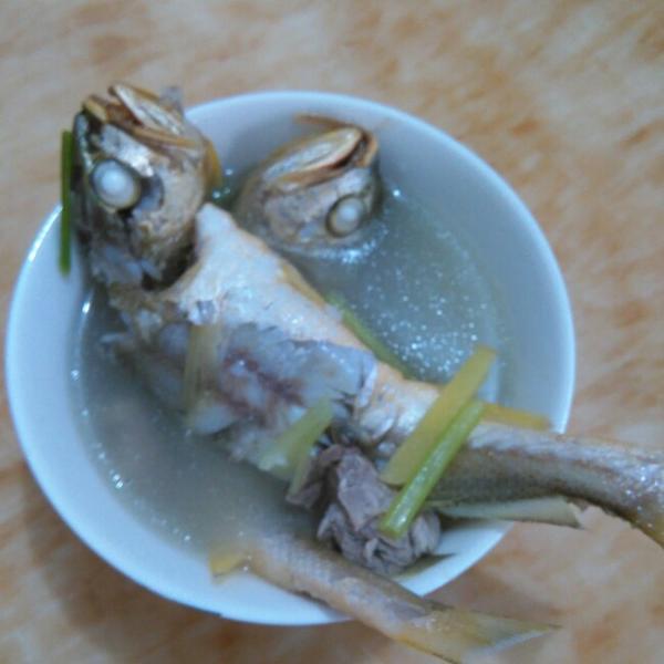 银丝黄鱼汤